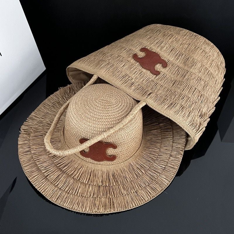 Chapeau et sac de plage Céline
