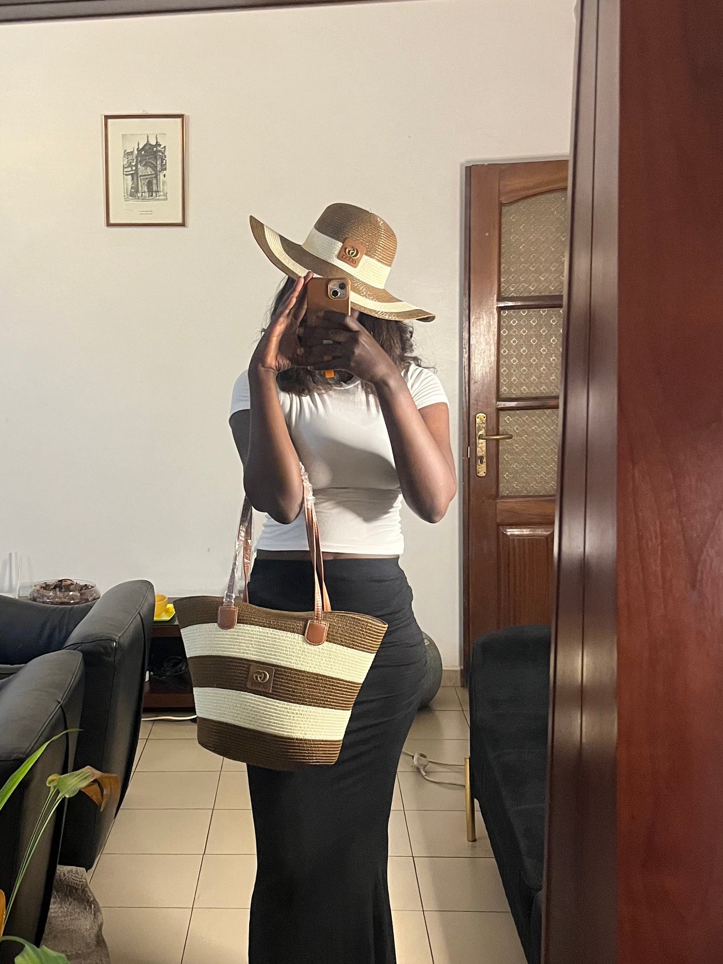 Sac et chapeau de plage Gucci